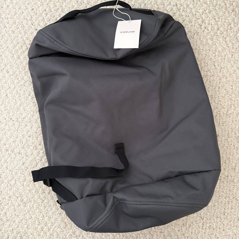 Everlane Dark Gray Unisex Renew Transit 4-way Duffel Bag One Size NWT - Picture 5 of 8